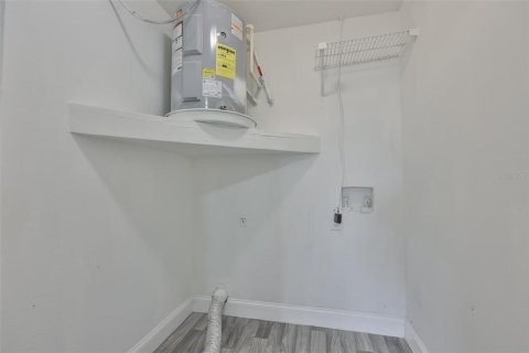 Townhouse in Brandon, Florida 3 bedrooms, 102.19 sq.m. № 2204507 - photo 24