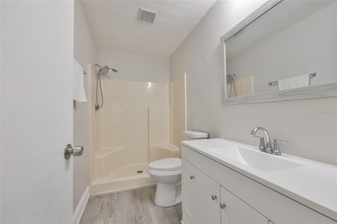 Townhouse in Brandon, Florida 3 bedrooms, 102.19 sq.m. № 2204507 - photo 16