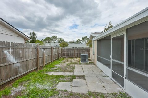 Townhouse in Brandon, Florida 3 bedrooms, 102.19 sq.m. № 2204507 - photo 27