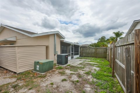 Townhouse in Brandon, Florida 3 bedrooms, 102.19 sq.m. № 2204507 - photo 28