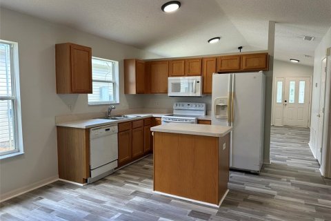 House in Leesburg, Florida 2 bedrooms, 128.76 sq.m. № 2111495 - photo 6