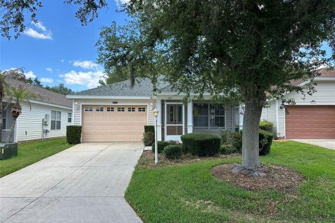 House in Leesburg, Florida 2 bedrooms, 128.76 sq.m. № 2111495 - photo 3