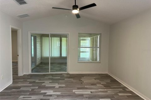 House in Leesburg, Florida 2 bedrooms, 128.76 sq.m. № 2111495 - photo 5