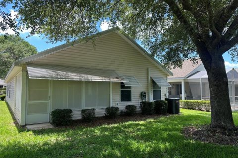 House in Leesburg, Florida 2 bedrooms, 128.76 sq.m. № 2111495 - photo 21