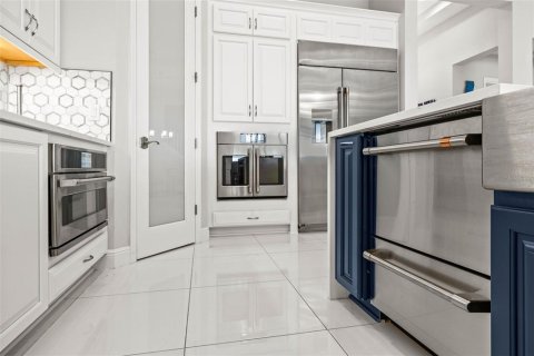 Casa en venta en San Antonio, Florida, 5 dormitorios, 291.16 m2 № 1651627 - foto 16