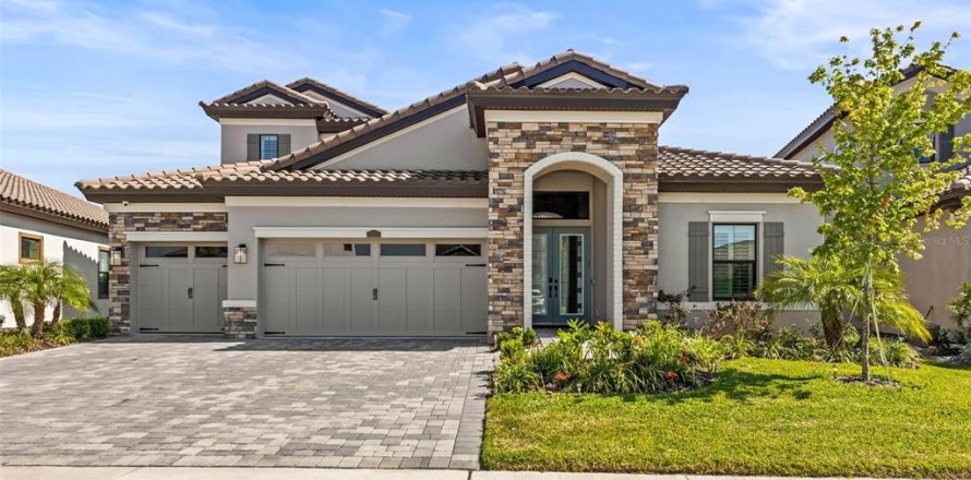 Casa en San Antonio, Florida 5 dormitorios, 291.16 m2 № 1651627