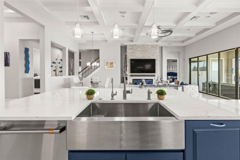 Casa en venta en San Antonio, Florida, 5 dormitorios, 291.16 m2 № 1651627 - foto 15