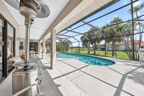 House in Placida, Florida 2 bedrooms, 186.64 sq.m. № 1904865 - photo 17