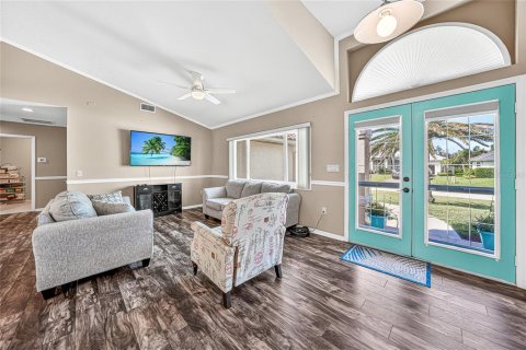 Casa en venta en Placida, Florida, 2 dormitorios, 186.64 m2 № 1904865 - foto 5