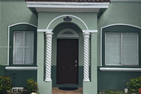 Touwnhouse à Homestead, Floride 3 chambres, 120.96 m2 № 2048569