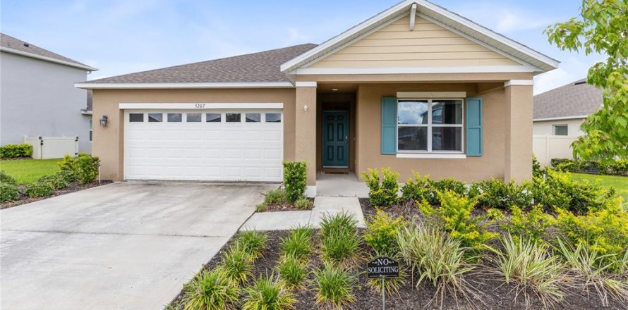 Casa en Mount Dora, Florida 3 dormitorios, 153.38 m2 № 2202449