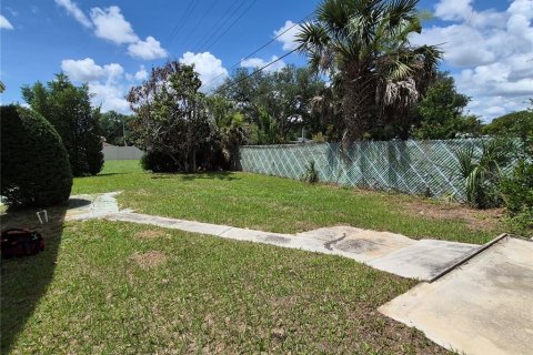 Villa ou maison à louer à Winter Haven, Floride: 3 chambres, 115.38 m2 № 2148061 - photo 13
