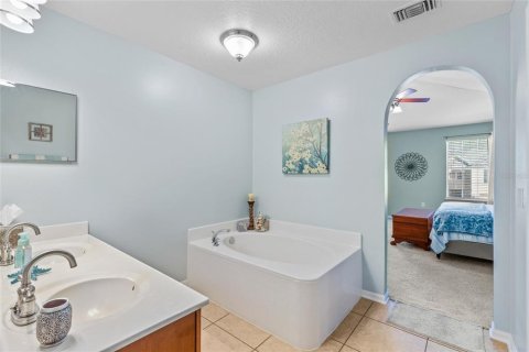 House in Alachua, Florida 4 bedrooms, 262.36 sq.m. № 1524452 - photo 16
