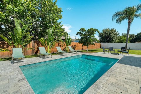 Villa ou maison à vendre à Sarasota, Floride: 2 chambres, 104.05 m2 № 2350395 - photo 22