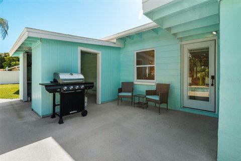 Villa ou maison à vendre à Sarasota, Floride: 2 chambres, 104.05 m2 № 2350395 - photo 19