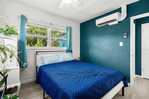 Villa ou maison à vendre à Sarasota, Floride: 2 chambres, 104.05 m2 № 2350395 - photo 18