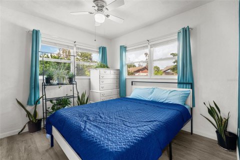 Villa ou maison à vendre à Sarasota, Floride: 2 chambres, 104.05 m2 № 2350395 - photo 17