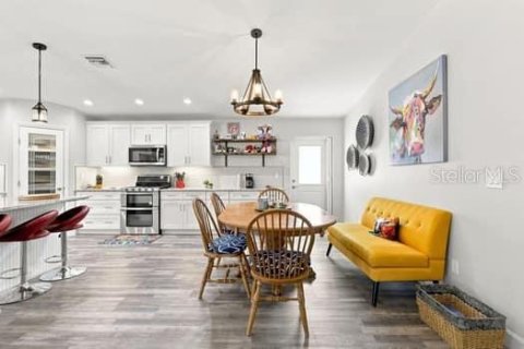 Casa en venta en Oak Hill, Florida, 3 dormitorios, 169.45 m2 № 2383708 - foto 4