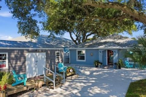 Casa en Oak Hill, Florida 3 dormitorios, 169.45 m2 № 2383708