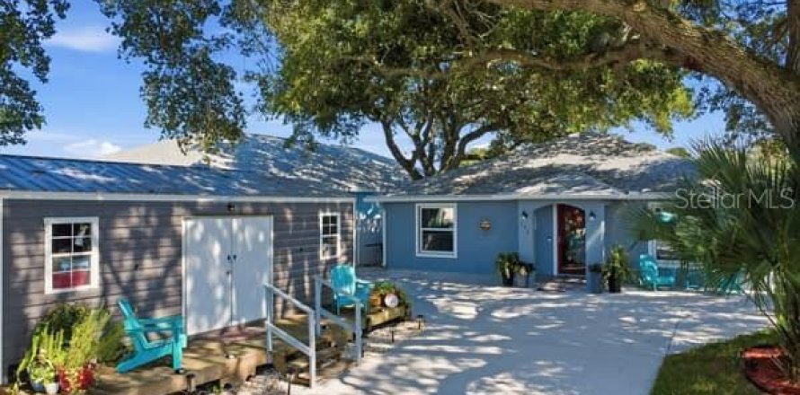 Casa en Oak Hill, Florida 3 dormitorios, 169.45 m2 № 2383708