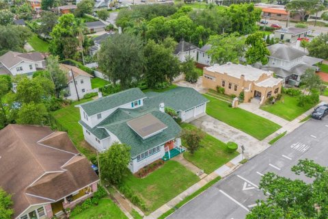 House in Lakeland, Florida 3 bedrooms, 227.52 sq.m. № 2393700 - photo 3