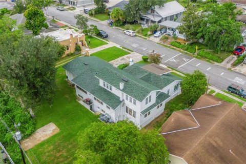 House in Lakeland, Florida 3 bedrooms, 227.52 sq.m. № 2393700 - photo 4
