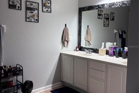Townhouse in Sanford, Florida 3 bedrooms, 156.73 sq.m. № 2237868 - photo 11