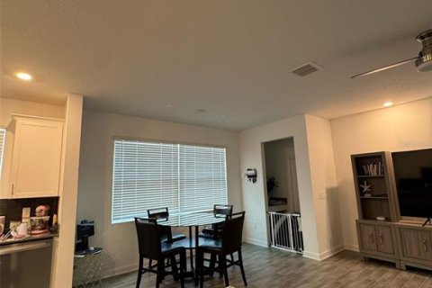 Casa en venta en Orlando, Florida, 4 dormitorios, 228.54 m2 № 1722539 - foto 6