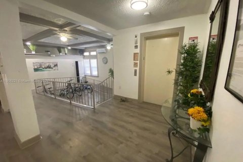 Apartment in Miami, Florida 1 bedroom № 1958691 - photo 21