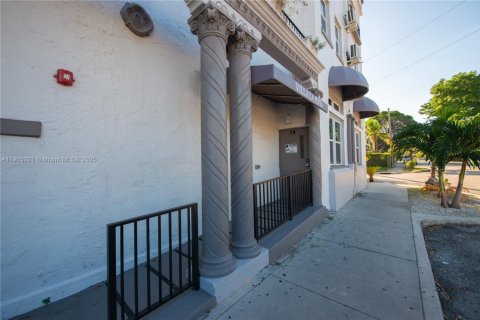 Apartment in Miami, Florida 1 bedroom № 1958691 - photo 18