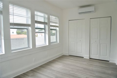 Apartment in Miami, Florida 1 bedroom № 1958691 - photo 4