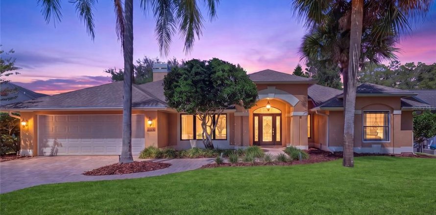 House in Palm Harbor, Florida 4 bedrooms, 256.04 sq.m. № 2393639