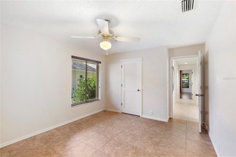House in Palm Harbor, Florida 4 bedrooms, 256.04 sq.m. № 2393639 - photo 26
