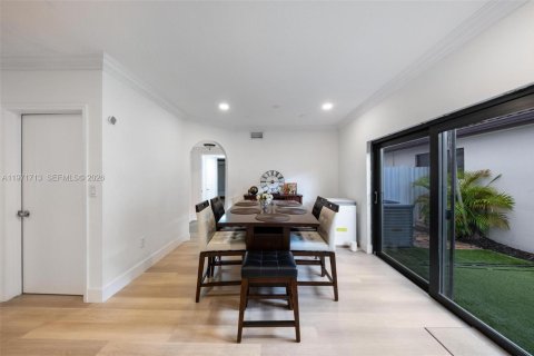 Villa ou maison à vendre à Miami, Floride: 4 chambres, 229.1 m2 № 2033471 - photo 22