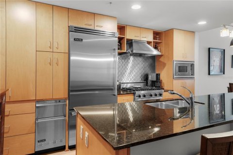 Condo in Tampa, Florida, 1 bedroom  № 1205350 - photo 10