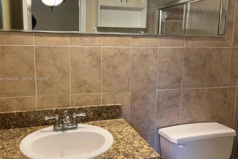Copropriété à louer à Coconut Creek, Floride: 2 chambres, 112.69 m2 № 1998284 - photo 25