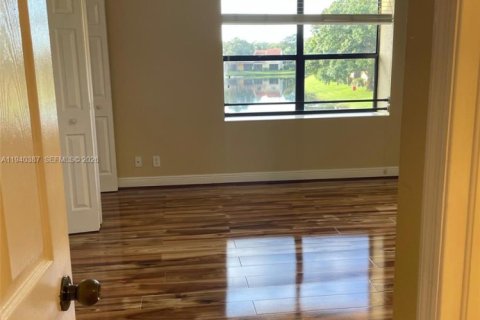 Copropriété à louer à Coconut Creek, Floride: 2 chambres, 112.69 m2 № 1998284 - photo 15