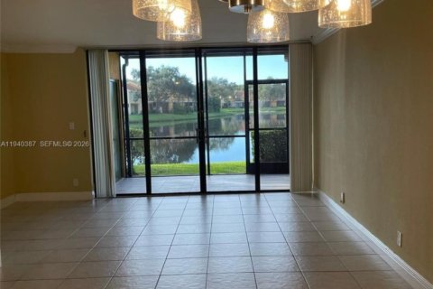 Copropriété à louer à Coconut Creek, Floride: 2 chambres, 112.69 m2 № 1998284 - photo 8