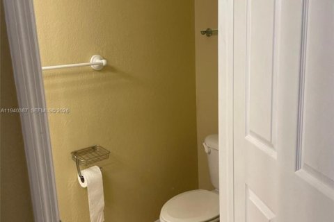 Copropriété à louer à Coconut Creek, Floride: 2 chambres, 112.69 m2 № 1998284 - photo 11