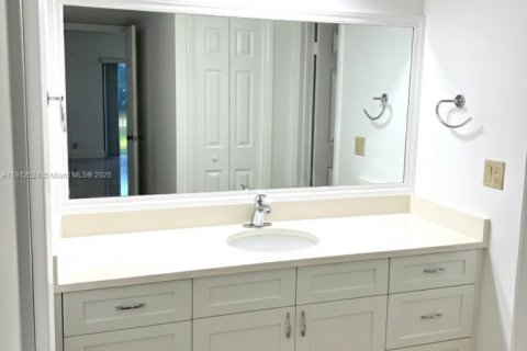 Condo in Weston, Florida, 2 bedrooms  № 1973561 - photo 17