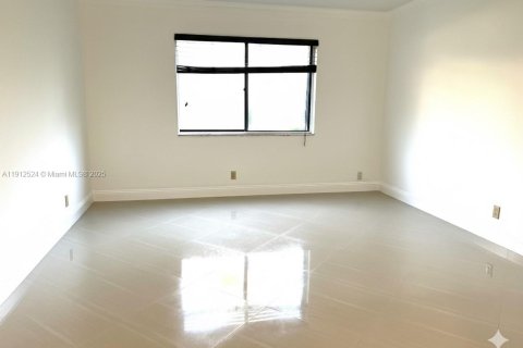 Condo in Weston, Florida, 2 bedrooms  № 1973561 - photo 5