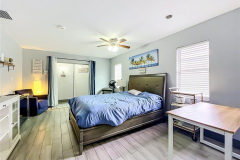 Villa ou maison à vendre à Orlando, Floride: 5 chambres, 253.81 m2 № 2157617 - photo 13