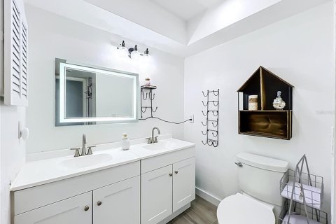 Villa ou maison à vendre à Orlando, Floride: 5 chambres, 253.81 m2 № 2157617 - photo 30
