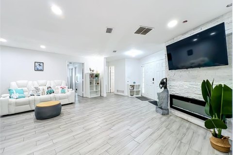 Villa ou maison à vendre à Orlando, Floride: 5 chambres, 253.81 m2 № 2157617 - photo 11