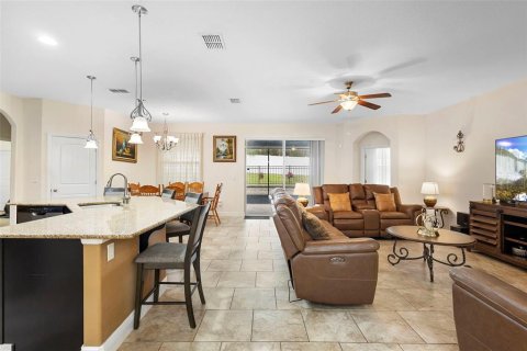 House in DeLand, Florida 4 bedrooms, 229 sq.m. № 1773205 - photo 10