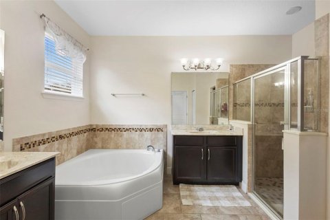 House in DeLand, Florida 4 bedrooms, 229 sq.m. № 1773205 - photo 20