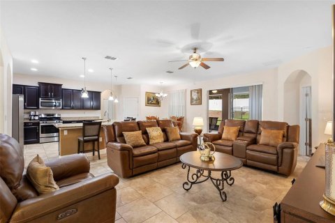 House in DeLand, Florida 4 bedrooms, 229 sq.m. № 1773205 - photo 8
