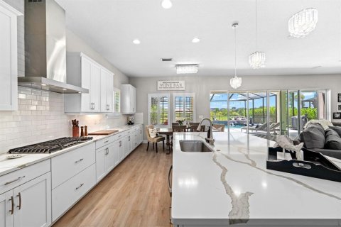 Villa ou maison à vendre à Apollo Beach, Floride: 5 chambres, 331.2 m2 № 2147671 - photo 15