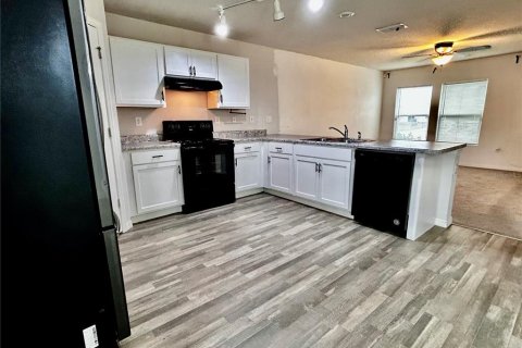 Casa en venta en Kissimmee, Florida, 4 dormitorios, 175.03 m2 № 1720637 - foto 27