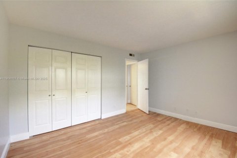 Copropriété à louer à Fort Lauderdale, Floride: 2 chambres, 117.71 m2 № 1956661 - photo 19